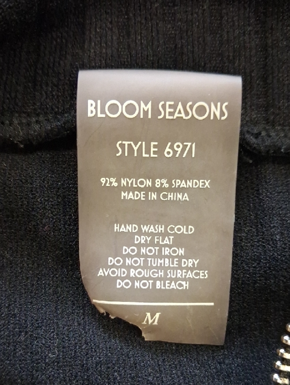 Bloom Seasons Black Ribbed Mock Neck Zip Top Size Medium - Picture 5 of 7